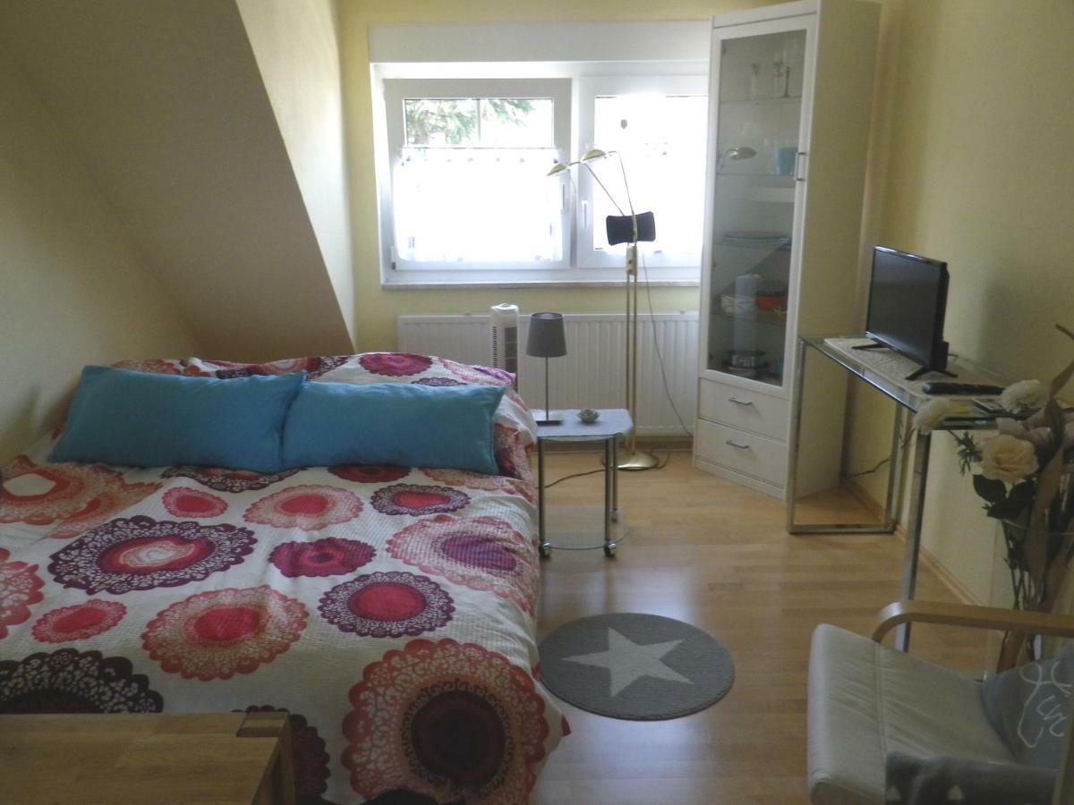 Ferienzimmer Bella Casa Biebesheim am Rhein Ngoại thất bức ảnh